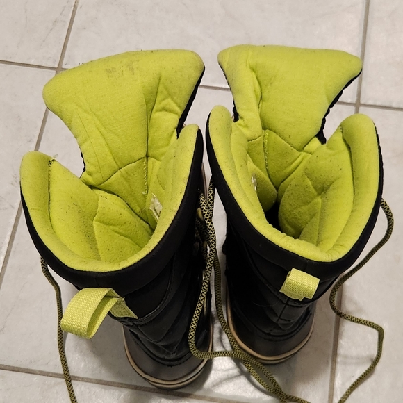 Sorel Style Waterproof Winter Snow Boots - Picture 8 of 11